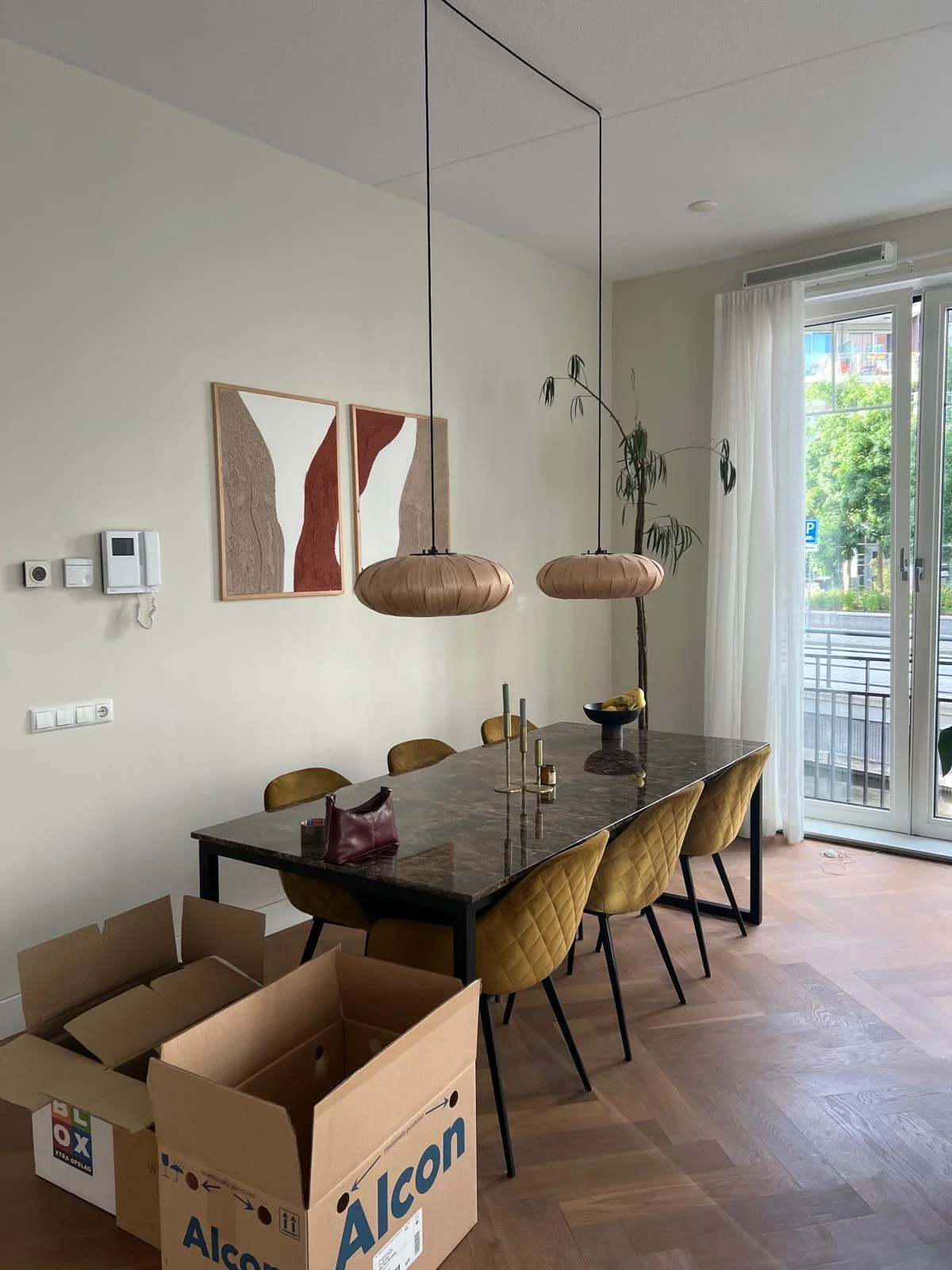 Modern 98m² appartement Diemen Zuid + parking (gemeub.)