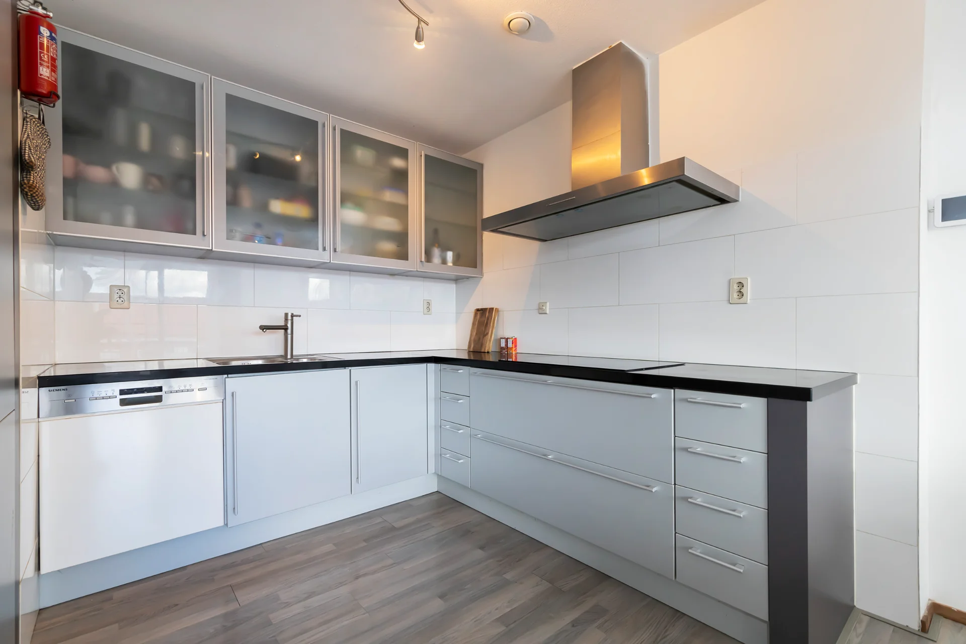 Bedroom PLUS your own PRIVATE living space in Amsterdam West — foto 8