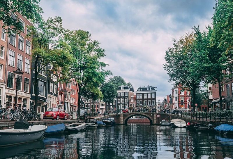 Huurwoning zoeken in Amsterdam: zo vergroot u uw kansen in 2025